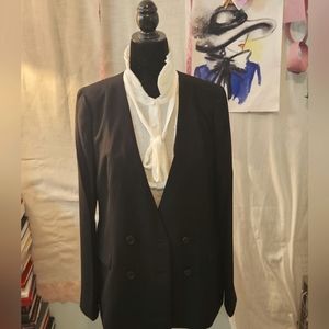 Vintage J Crew black blazer!